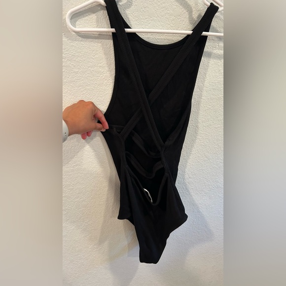 EUC Agolde Nova banded top size M - Picture 4 of 5